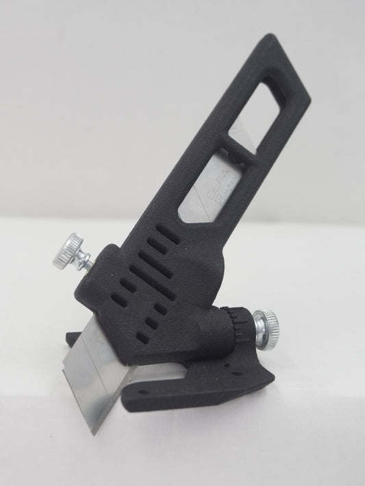Black Blade Holder at 30 degree angle
