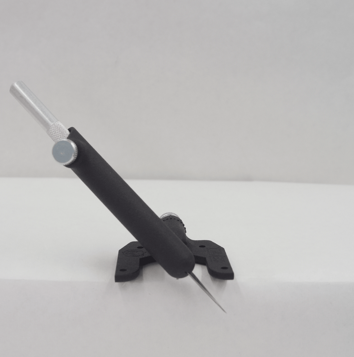 Animation showing range of motion of tool